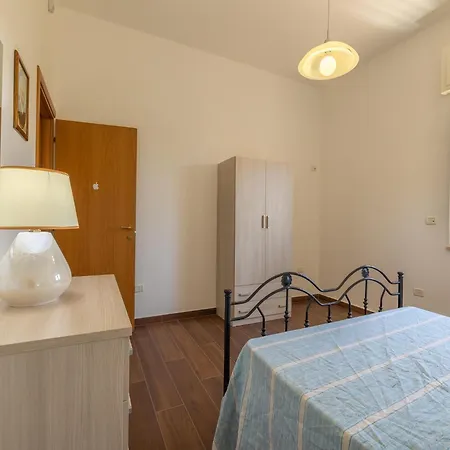 Tasteful In With Private Terrace Feriehus *