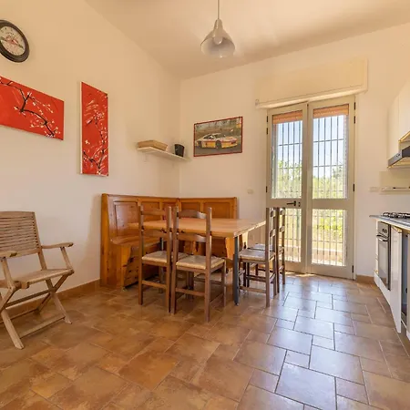 Tasteful In With Private Terrace Feriehus